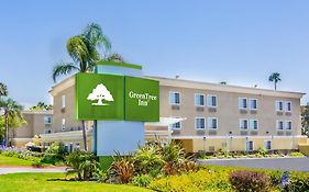 Holiday Inn Express San Diego Sea World Beach Area 3*